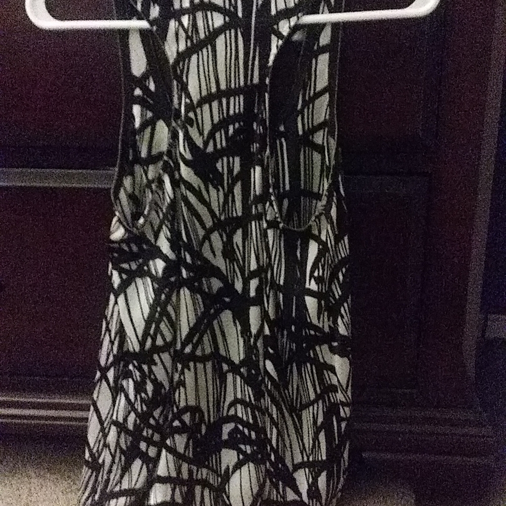 Collective Concepts Tank - Picture 2 of 2